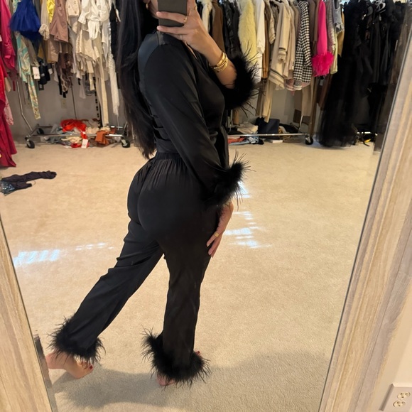 Two piece feather set - Picture 7 of 11